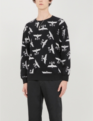 pullover t shirt under 300