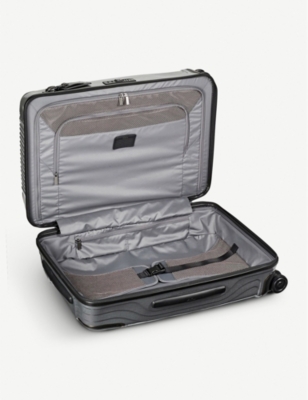 TUMI: Short Trip 19 Degree packing four-wheel suitcase 68cm