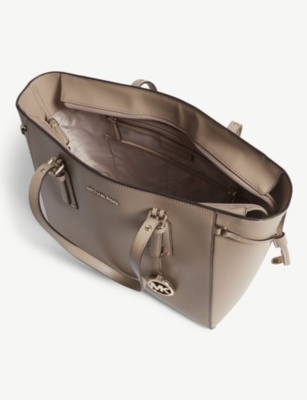 michael kors voyager tote truffle