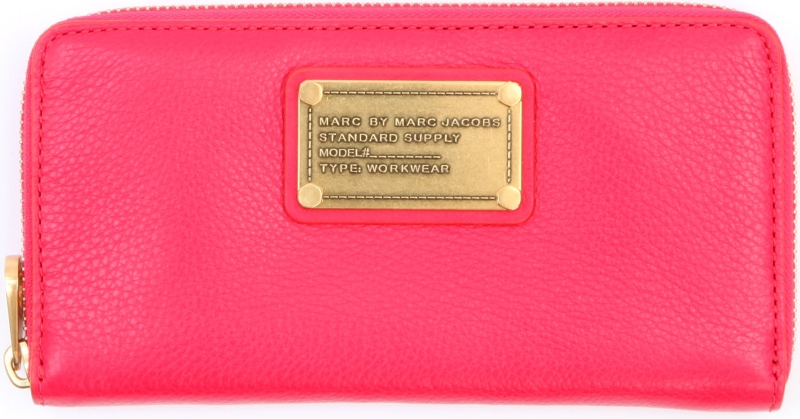 MARC BY MARC JACOBS Classic Q vertical zip around wallet