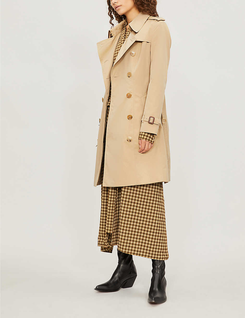 Womens Mens Clothing Coats Burberry The Chelsea Cotton-gabardine Trench Coat in Natural 