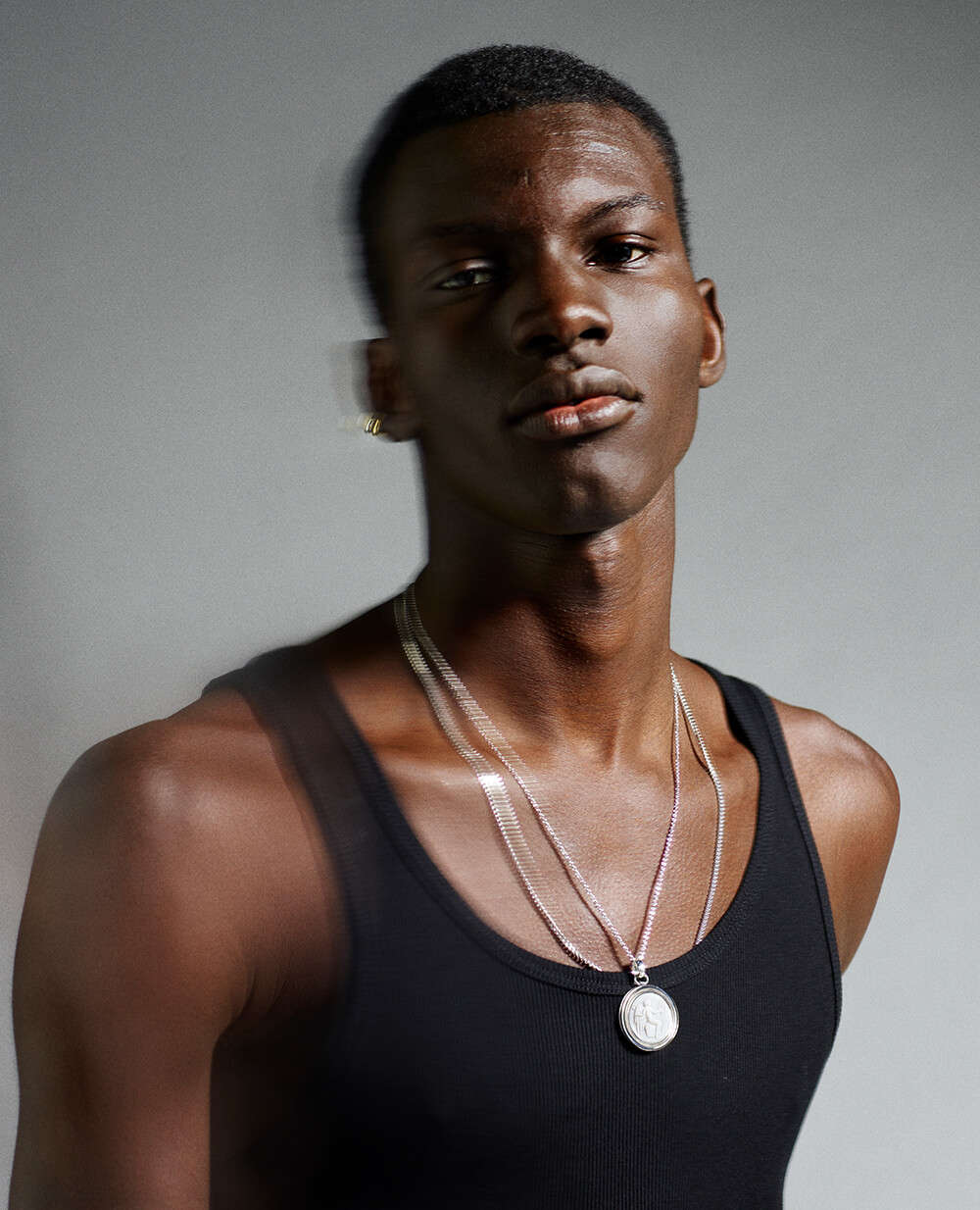 How to Wear a Chain Necklace Like a Male Model