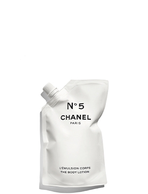 位于selfridges 的chanel Factory 5