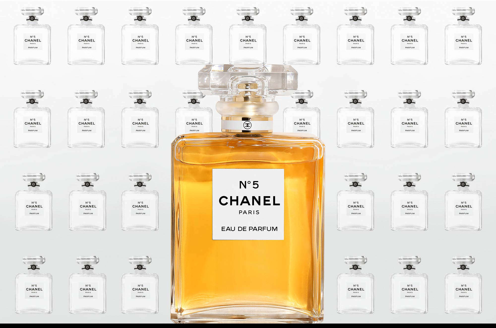 位于selfridges 的chanel Factory 5