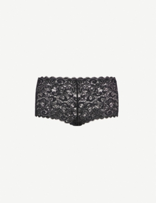 Shop Hanro Womens Black Moments Stretch-lace Maxi Briefs