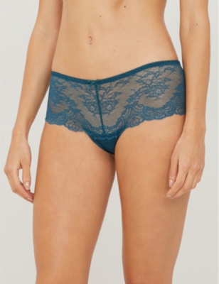 Aubade Danse Des Sens Low-rise Floral-lace Thong In Bleu De Prusse