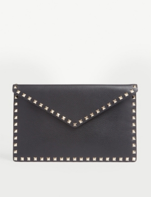 Valentino Garavani Ladies Black Leather Rockstud Studded Envelope Clutch Bag, Size: 19x30x2cm