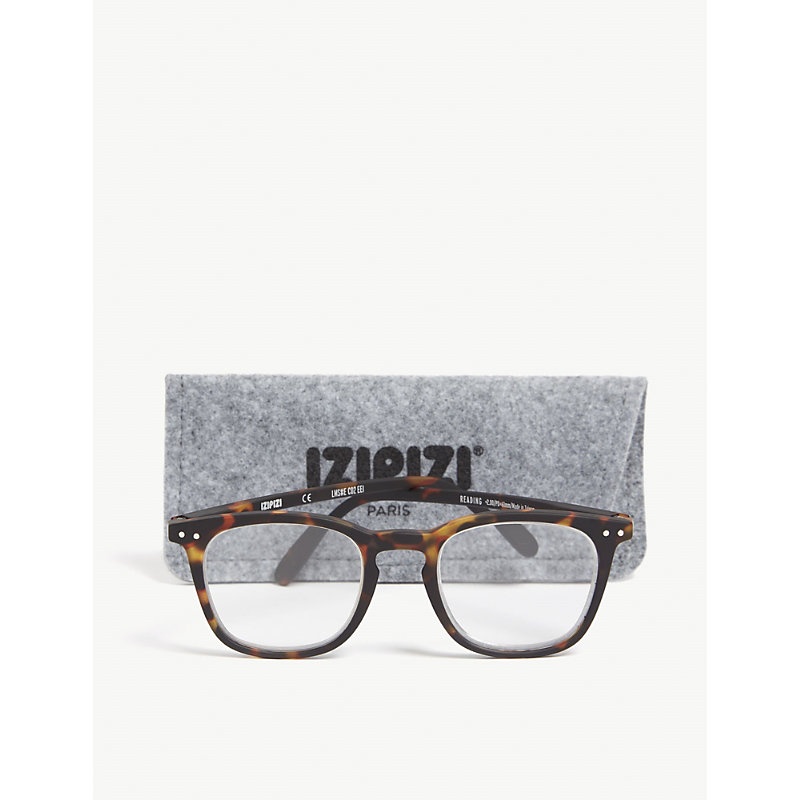 Shop Izipizi Mens Brown #e Reading Square-frame Glasses +1.5