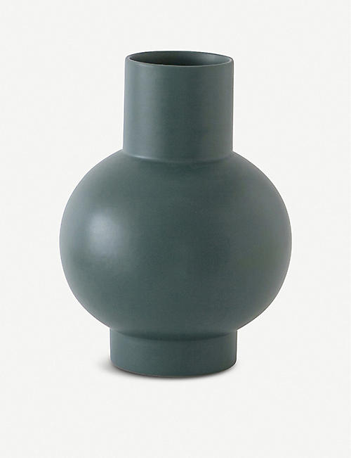 RAAWII: Large ceramic vase 24cm