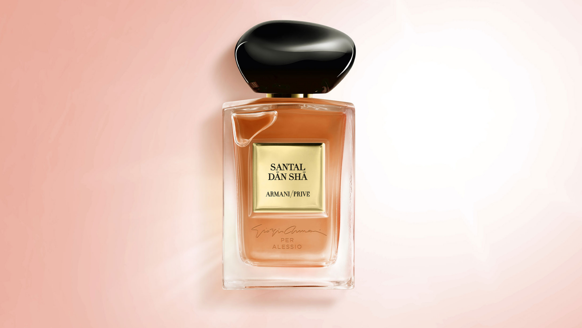 Discover the Exclusive Santal Dan Sha eau de toilette