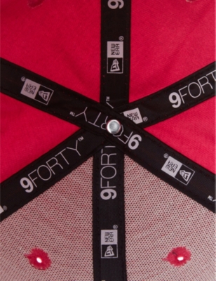 NEW ERA PINK/WHITE KIDS NEW YORK YANKEE 9FORTY BASEBALL CAP