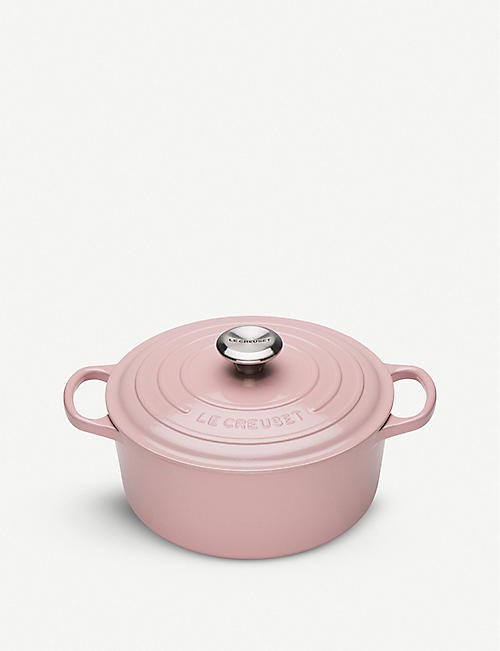 LE CREUSET: Signature cast iron casserole dish 24cm