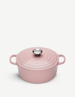 Le Creuset Signature Cast Iron Casserole Dish 24cm Selfridges Com