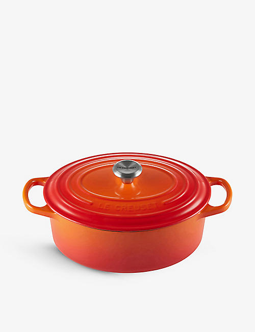 LE CREUSET: Signature cast iron casserole dish 25cm