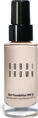Bobbi Brown Skin Foundation Spf 15 30ml In Warm Porcelain