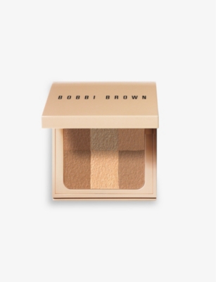 BOBBI BROWN: Nude Finish Illuminating Powder
