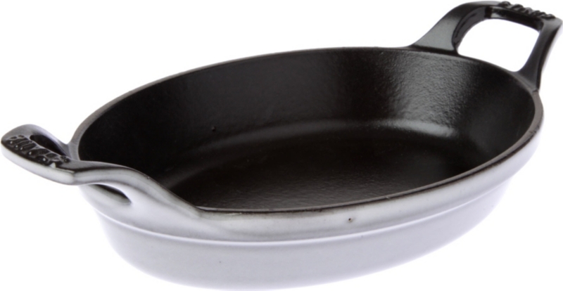 STAUB   Stackable cast iron oval dish 21cm