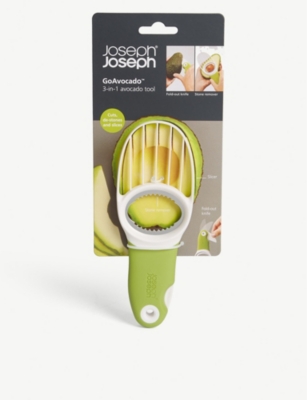 JOSEPH JOSEPH: GoAvocado three-in-one tool