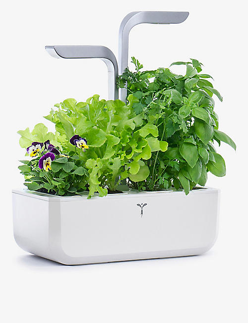 VERITABLE: Smart Garden indoor planter
