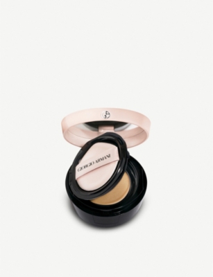 armani essence in foundation cushion