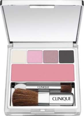 CLINIQUE   Limited edition Nutcracker compact