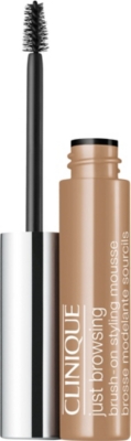 CLINIQUE: Just Browsing brush-on styling mousse