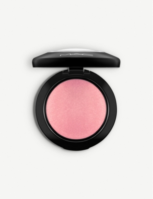 Mac Gentle Lightweight Mineralize Blush In Gentle