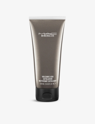 MAC: Volcanic Ash Exfoliator 100ml