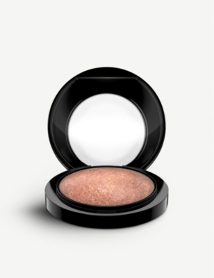 Mac Cheeky Bronze Mineralize Skinfinish