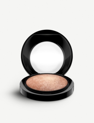 Mac Global Glow Mineralize Skinfinish