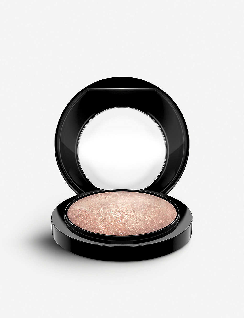 Shop Mac Soft & Gentle Mineralize Skinfinish Highlighter 10g