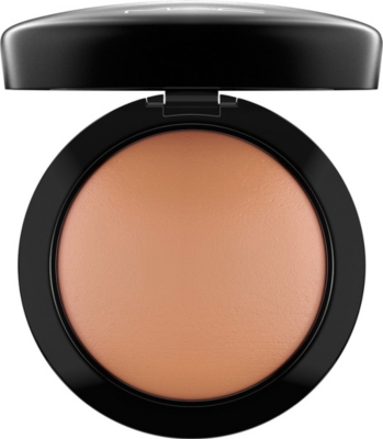 Mac Dark Deep Mineralize Skinfinish Natural In Dark Deep