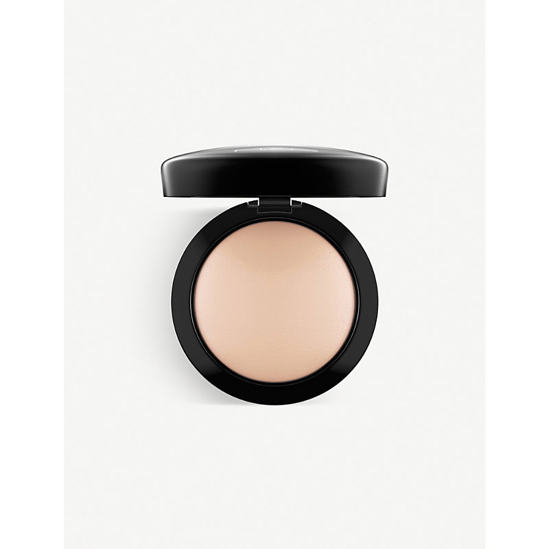 Shop Mac Light Plus Mineralize Skinfinish Natural Face Powder 10g