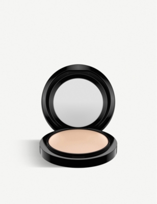 Mac Light Plus Mineralize Skinfinish Natural