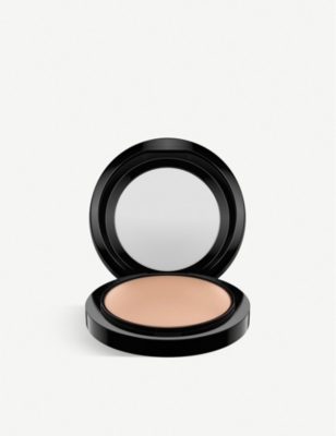 Mac Medium Dark Mineralize Skinfinish Natural