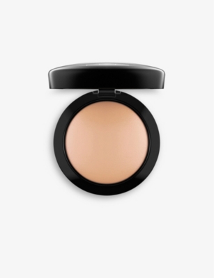 Mac Medium Golden Mineralize Skinfinish Natural In Medium Golden