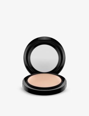 Mac Medium Plus Mineralize Skinfinish Natural