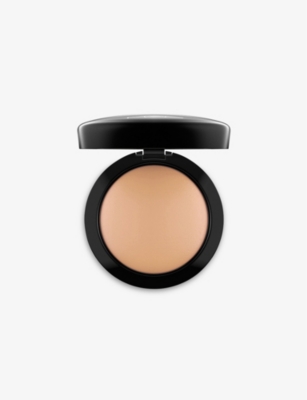 Mac Medium Tan Mineralize Skinfinish Natural In Medium Tan