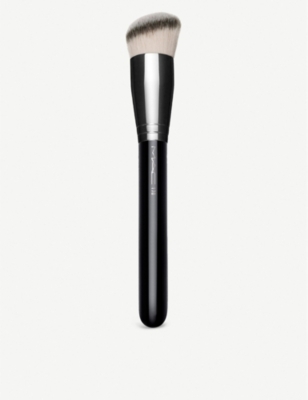MAC 170 Rounded Slant Brush