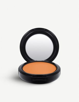 Mac Nc47 Studio Fix Powder Plus Foundation 15g In Nc47