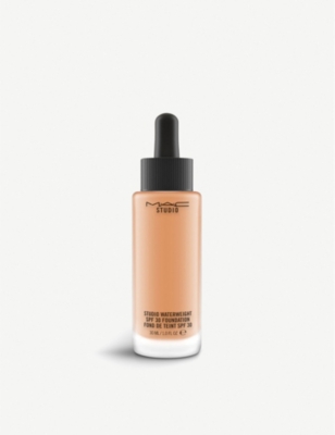 Mac Nc44 Studio Lasting Waterweight Spf30 Foundation