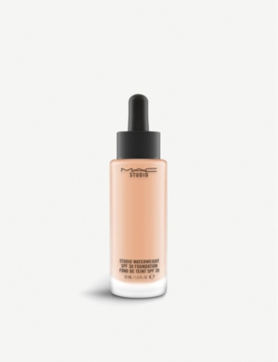 Mac Nw18 Studio Lasting Waterweight Spf30 Foundation