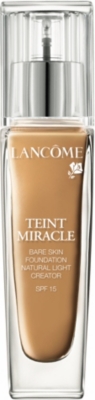LANCOME: Teint Miracle Hydrating Foundation SPF 15
