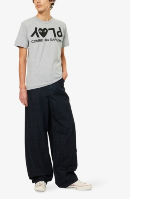 Comme Des Garçons Play Mens Reverse-logo-print Cotton-jersey T-shirt Grey In Grey