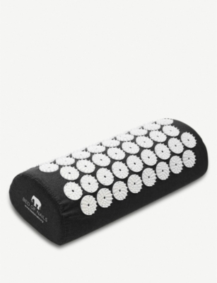 BED OF NAILS：Bon Acupressure 按摩枕头