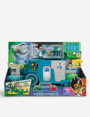 Romeo's deals lab playset