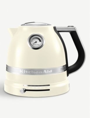 KitchenAid Artisan Kettle (Almond Cream) 