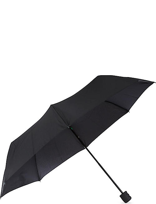 FULTON: Hurricane umbrella
