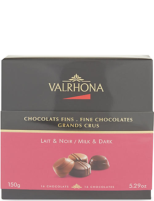 VALRHONA: Milk & dark chocolate box of 16