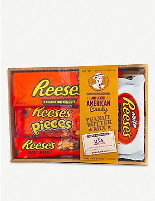 REESE'S: The USA selection peanut butter gift set